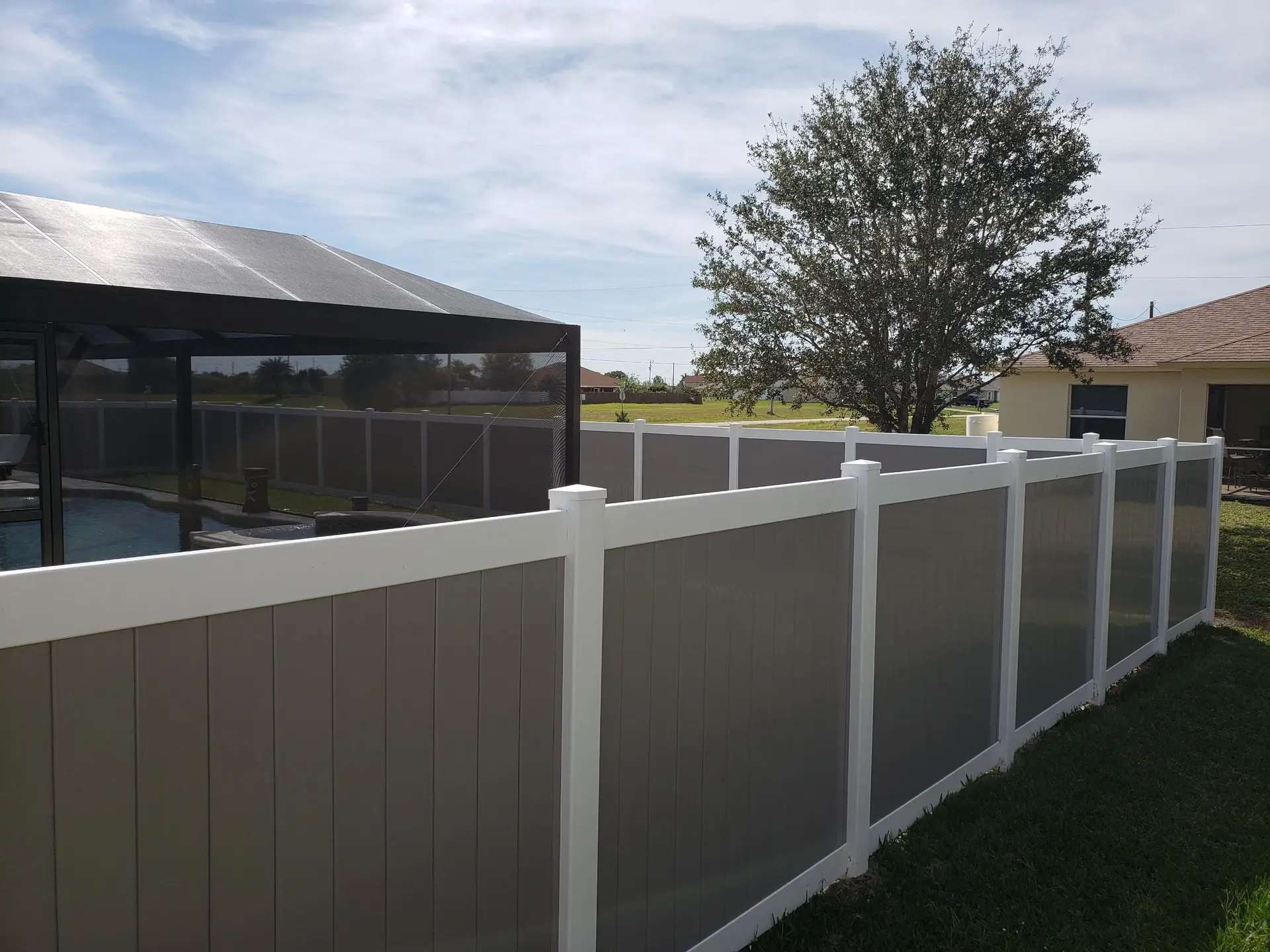 6′ Two-Tone PVC grey and white picture 1